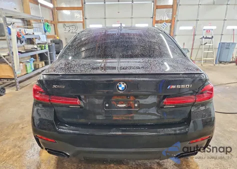2022 BMW M550Xi z USA, uszkodzony, nr VIN WBA13BK09NCH97228